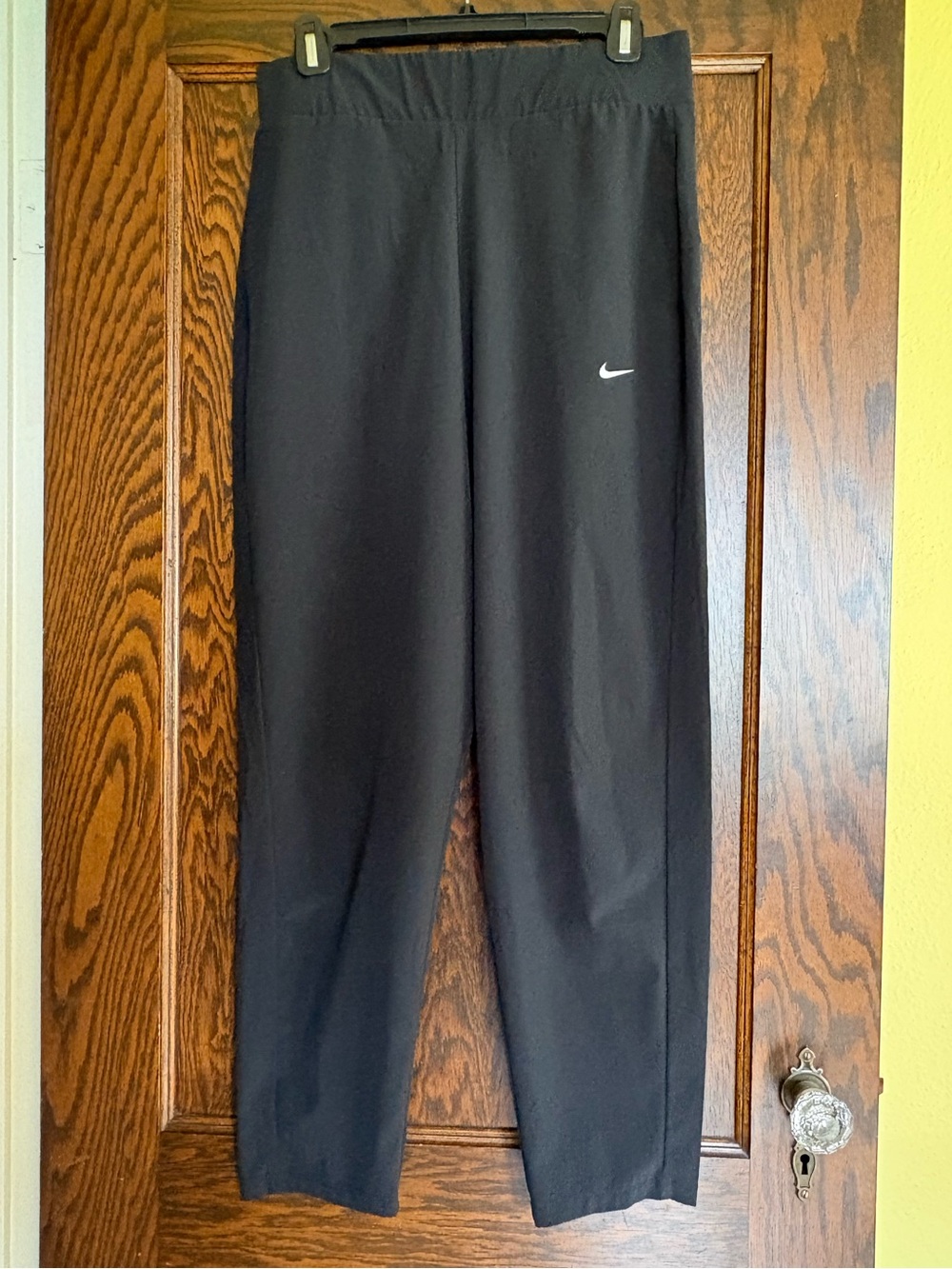 Nike Dri-FIT Women’s Black Athletic Pants Size Large